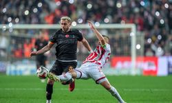 Galatasaray Samsunspor deplasmanından mutsuz ayrıldı: 4-1