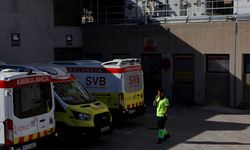 Hantavirüsten ölen biriyle aynı uçakta bulunan İspanyol kadın hastaneye kaldırıldı