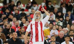 Tribünlerin Maestro’su: Amigo Miloş 46 yıldır takımının peşinde