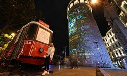Galata Kulesi'nde kültürel miras için farkındalık gösterisi yapıldı