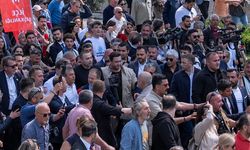 Özgür Özel mitingin ardından Anıtkabir yürüyüşü başlattı