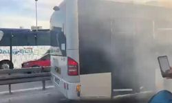Kağıthane'de metrobüste yangın çıktı