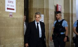 Fransa'nın eski Cumhurbaşkanı Sarkozy hakkında 7 yıl hapis ve 5 yıl siyasi yasak talebi