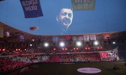 Kocaeli semalarında dronlarla "AK Parti" ve "Cumhurbaşkanı Erdoğan" koreografisi