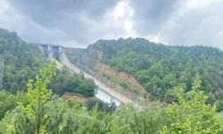 Bolu’da tam kapasiteye ulaşan barajda kontrollü su tahliyesi yapılıyor