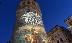 Galata Kulesi’nde İstanbul’un fethinin 573. yıl dönümün özel ışık gösterisi