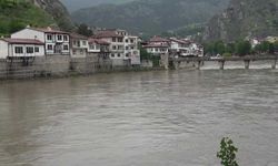 Amasya'da taşkın alarmı: Okullar tatil edildi