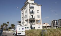 Antalya'da korkutan patlama: Apartman dairesi savaş alanına döndü