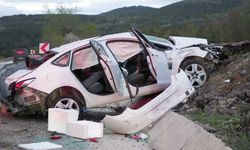 Bayram tatili yolunda kaza: Takla atan otomobildeki 4 kişi yaralandı