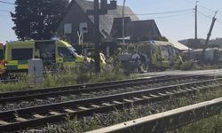 Belçika'da tren okul servisine çarptı! Ölü ve yaralılar var