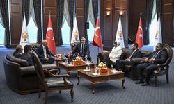 Cumhuriyet Halk Partisi heyeti 3 bayram sonra AK Parti heyeti ile bayramlaştı