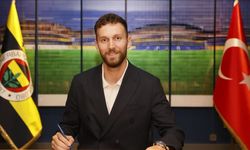 Fenerbahçe Tarık Çetin ile nikah tazeledi