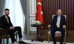 Cumhurbaşkanı Recep Tayyip Erdoğan, milli basketbolcu Alperen Şengün'ü Külliye'de kabul etti