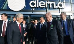 Cumhurbaşkanı Erdoğan, Astana’da Alem.AI Yapay Zeka Merkezi’ni ziyaret etti