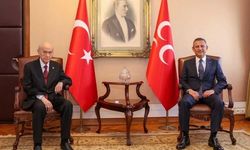 Devlet Bahçeli'den Özgür Özel'e bayram telefonu