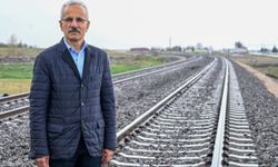 Bakan Uraloğlu: Mersin-Gaziantep hızlı tren projesinde fiziki ilerleme yüzde 87'yi aştı