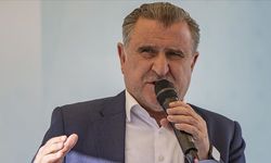 Bakan Bak, Marmaris'te kapatılan havuz olayına "hiçbir sınavda çıkmamış bir havuz problemi" diyerek tepki gösterdi