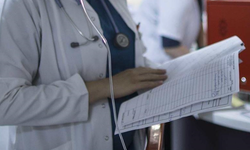 Laf olsun diye yılda 300 defa doktora giden kadından bir garip açıklama: Alışkanlık oldu