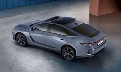 Lexus yeni ES serisini Türkiye'de satışa sunacak