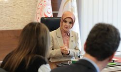 Bakan Göktaş, Apple Gizlilik ve Dijital Güvenlik heyeti ile bir araya geldi