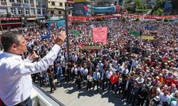Özgür Özel’den İmamoğlu’na güçlü destek: Millet iradesini teslim alamayacaklar
