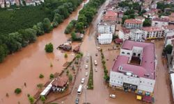 Meteoroloji 30 il için alarm verdi: Sağanak yağış ve fırtına kapıda!