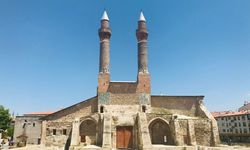 Sivas'ın simgesi Çifte Minareli Medrese'de restorasyon çalışması başlıyor