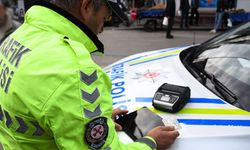 Trafikte yeni yaptırımlar yolda! O ihlali yapanın ehliyeti anında iptal