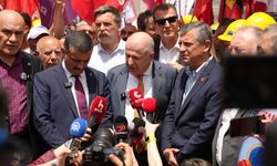 Üç lideri bir araya getiren protesto