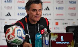 Taraftarlardan Montella'ya tepki yağdı: "Forvetsiz oyun" eleştirisi