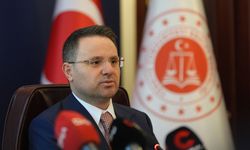 AP raporundaki yaptırım iddiasına Bakan Gürlek'ten bağımsızlık çıkışı!