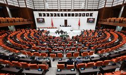 İbrahim Tatlıses'in eski eşi siyasete atıldı! İşte rozetini taktığı parti