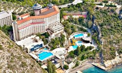 Kuşadası'nın simge oteli Ladonia Hotels Adakule konkordato ilan etti