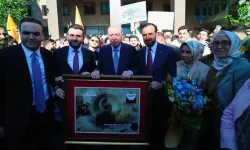 Gençlerden Cumhurbaşkanı Erdoğan'a duygulandıran Babalar Günü sürprizi