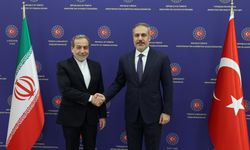 Bakan Fidan, İranlı mevkidaşı Arakçi ile görüştü