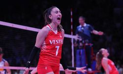 Hande Baladın cephesinde sürpriz aşk iddiası! Fenerbahçeli isimle görüntülendi