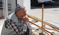 Erzurum'da ailesini kaybeden 80 yaşındaki Mehmet Coşkun'un yardımına iş insanı koştu