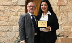 Şair Nisa Leyla Fransa’da barışın sesi olacak