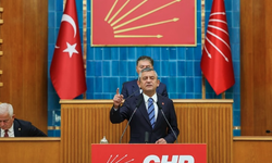 CHP'de yaşanan kürsü krizinin ardından Özgür Özel, Meclis'te konuşuyor