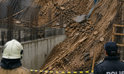 Sancaktepe’de toprak kayması: Sokak tedbir amaçlı kapatıldı
