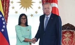 Cumhurbaşkanı Erdoğan, Venezuela Cumhurbaşkanı Vekili ile görüştü: Ticarette 3 milyar dolar hedefi