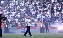 Beşiktaş'ın yeni yıldızı Trossard için görkemli imza töreni