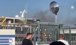 Pendik'te teknede çıkan yangın hasara neden oldu