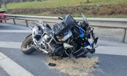 Esenler'de Motosiklet kazası: Bariyerlere çarpan sürücü yaralandı