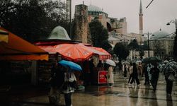 Şemsiyesiz çıkmayın! AKOM saat verdi!