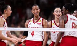 Filenin Sultanları, VNL'de Polonya'ya şans tanımadı