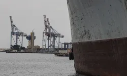 Rusya, Ukrayna'nın Yujnıy Limanı'nı yeniden vurdu