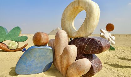 Giza Piramitleri "Forever Is Now" çağdaş sanat etkinliğine ev sahipliği yapıyor