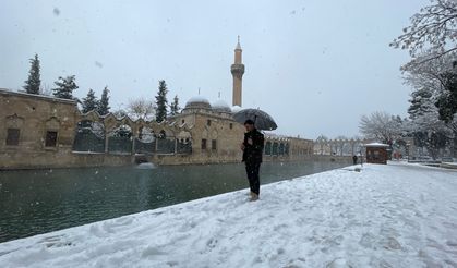 Balıklıgöl beyaza büründü