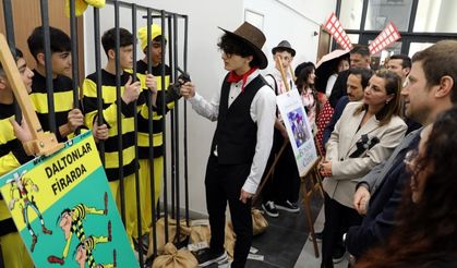 Öğrenciler roman kahramanlarına hayat verdi